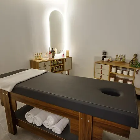 Otel The One Living - Adult Only *