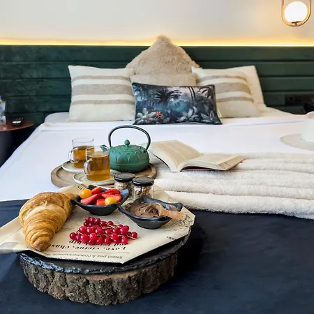 Otel The One Living - Adult Only