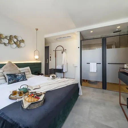 The One Living - Adult Only Otel